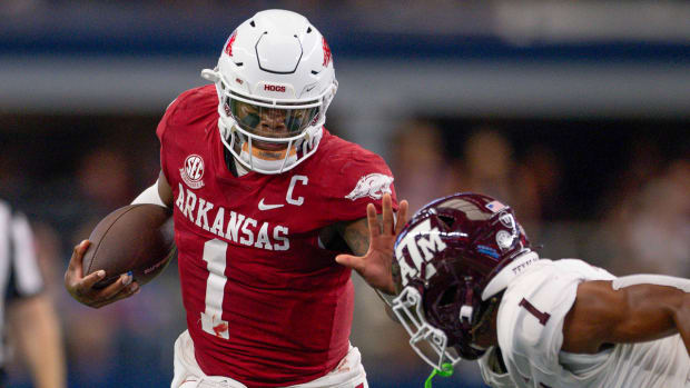 Razorbacks KJ Jefferson against Texas A&M in Arlington on Saturday
